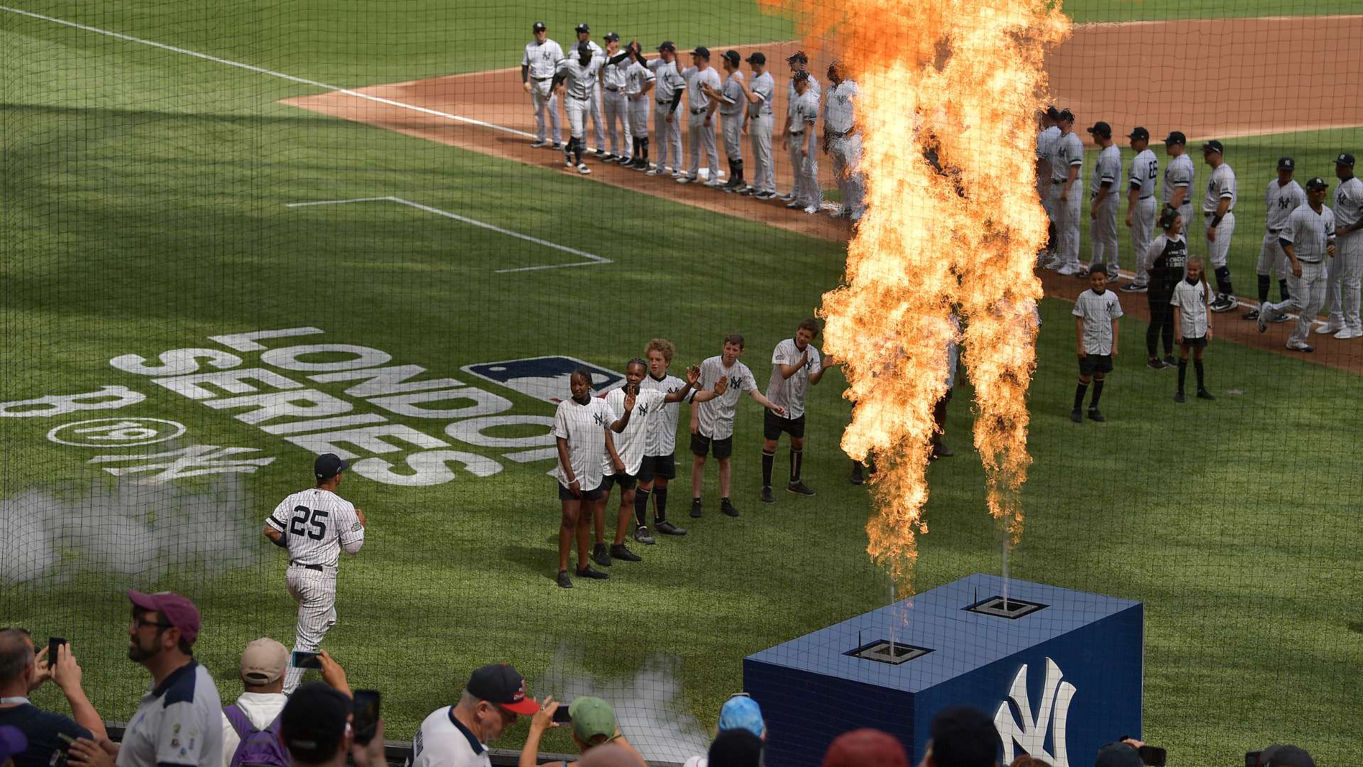 戰紐卡斯爾 戰紐卡斯爾